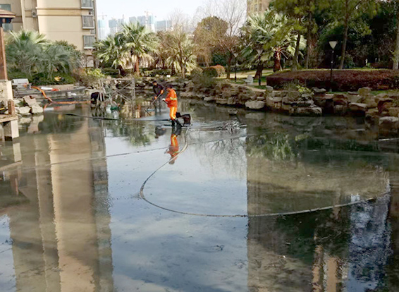 连江景观池淤泥清理